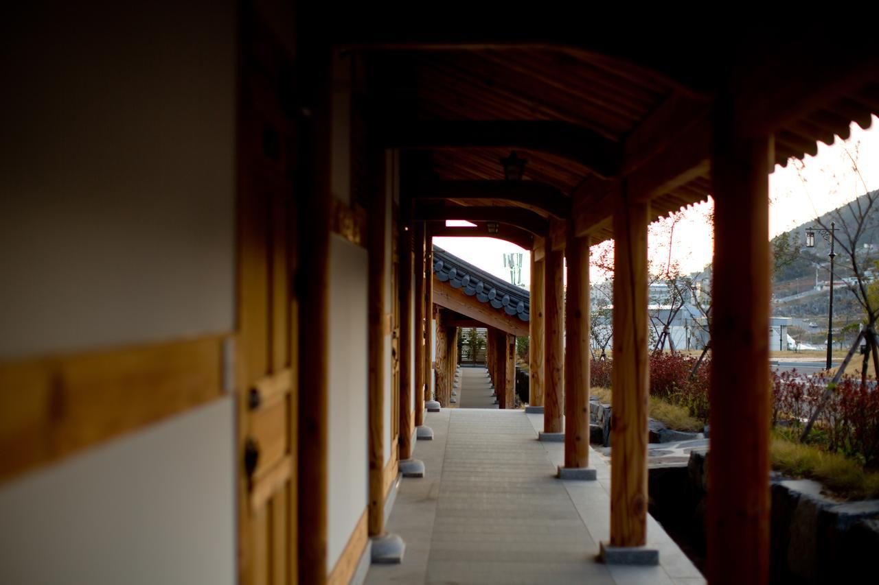 Korea Traditional Hotel O Dong Jae Yeosu Zewnętrze zdjęcie